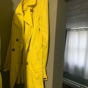 Small spring trench coat